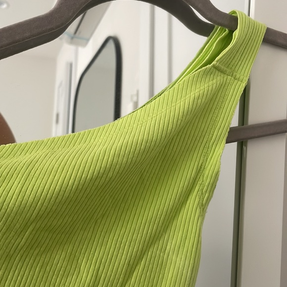Lime One Shoulder Top - Picture 4 of 5